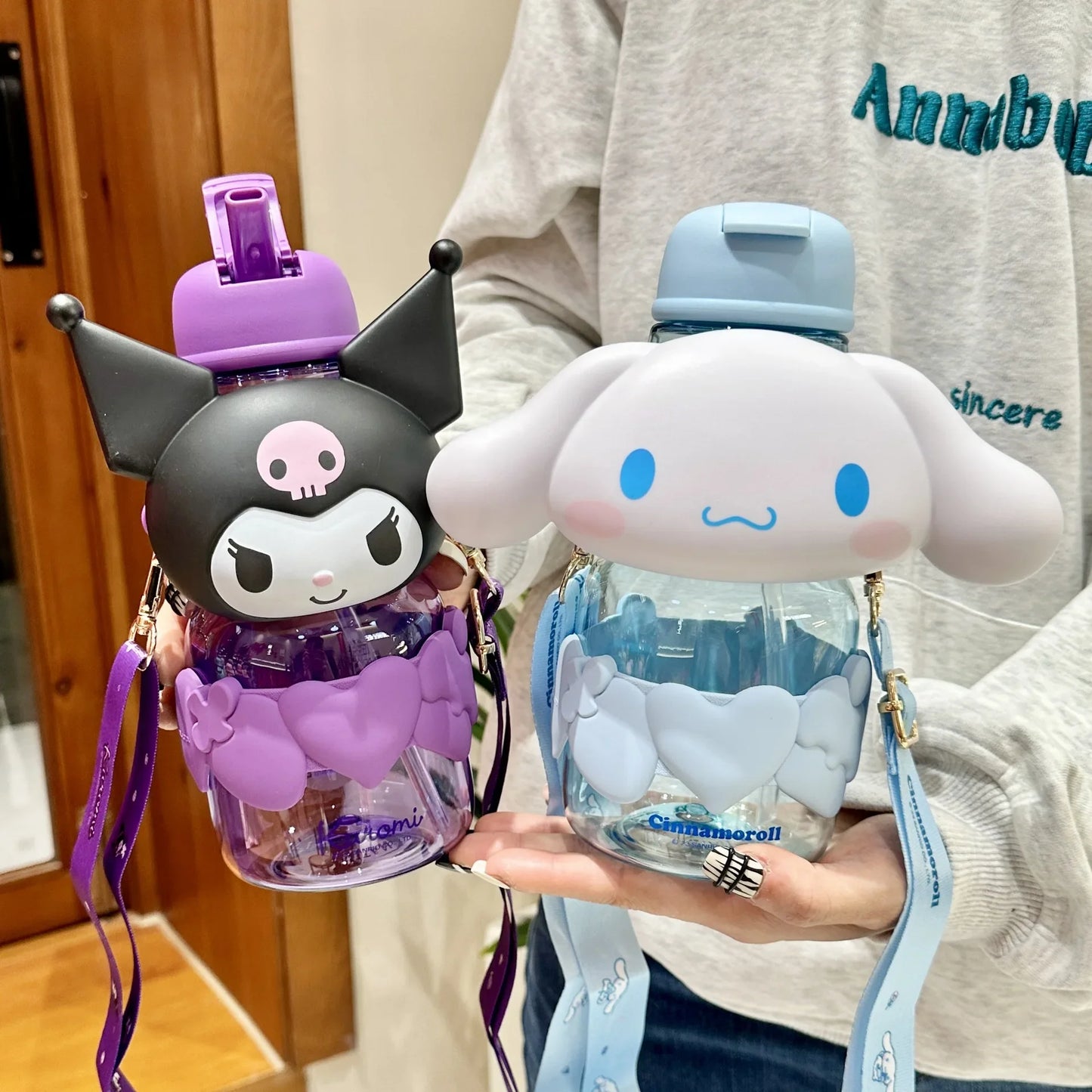 Sanrio Characters 850mL Adorable Large Water Bottle