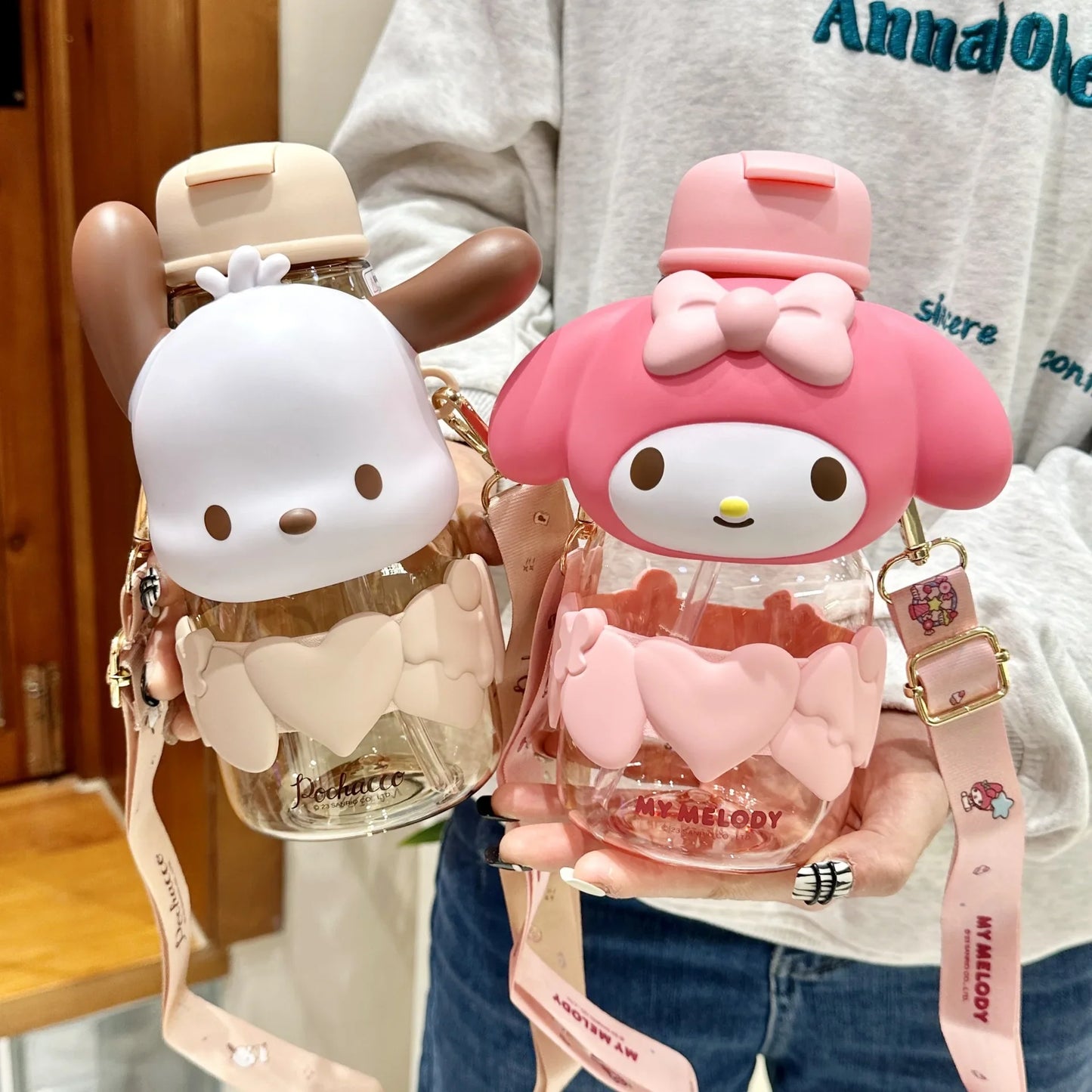 Sanrio Characters 850mL Adorable Large Water Bottle